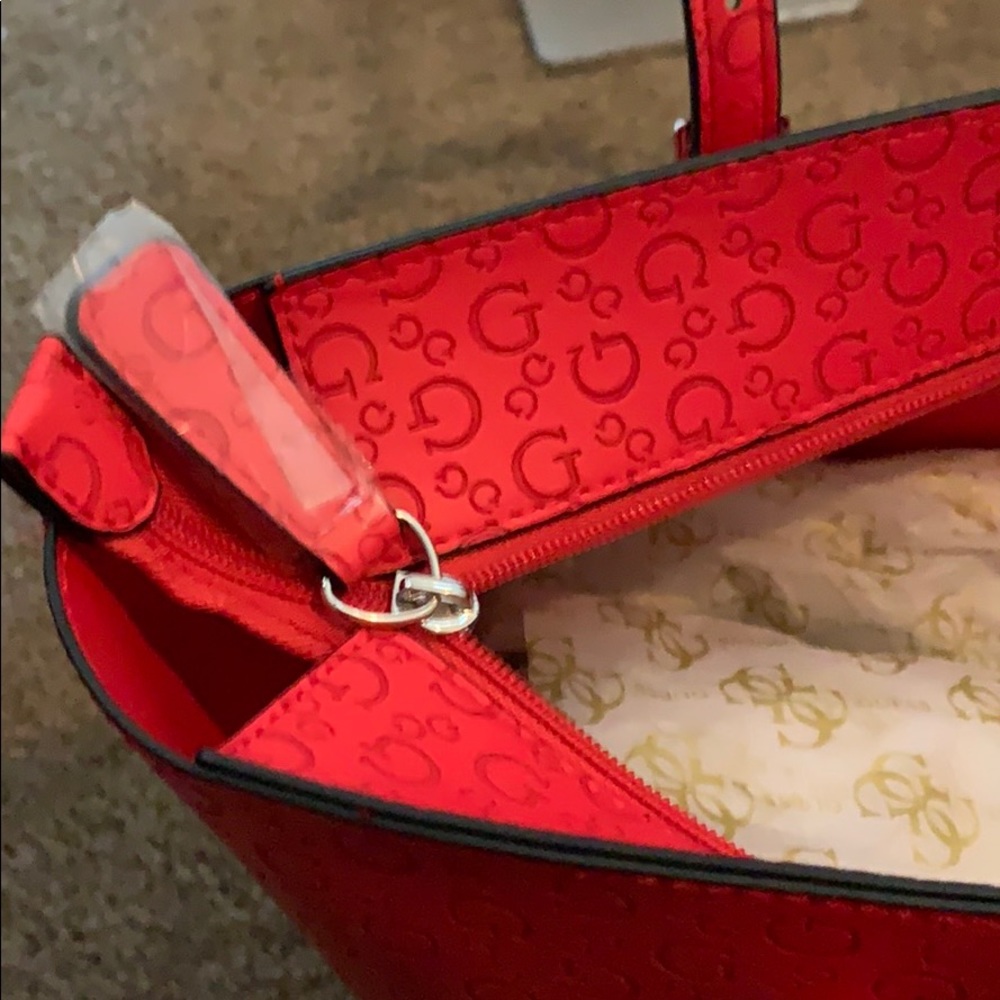 🔴SOLD🔴 Guess handbag - Picture 7 of 7